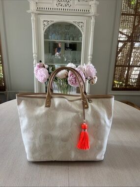 India Hicks Junkanoo tote with tassel included in flamingo new w/o tags